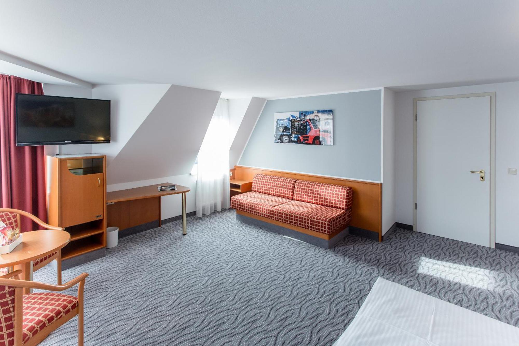Hotel Kaiserhof ラーデベルク エクステリア 写真